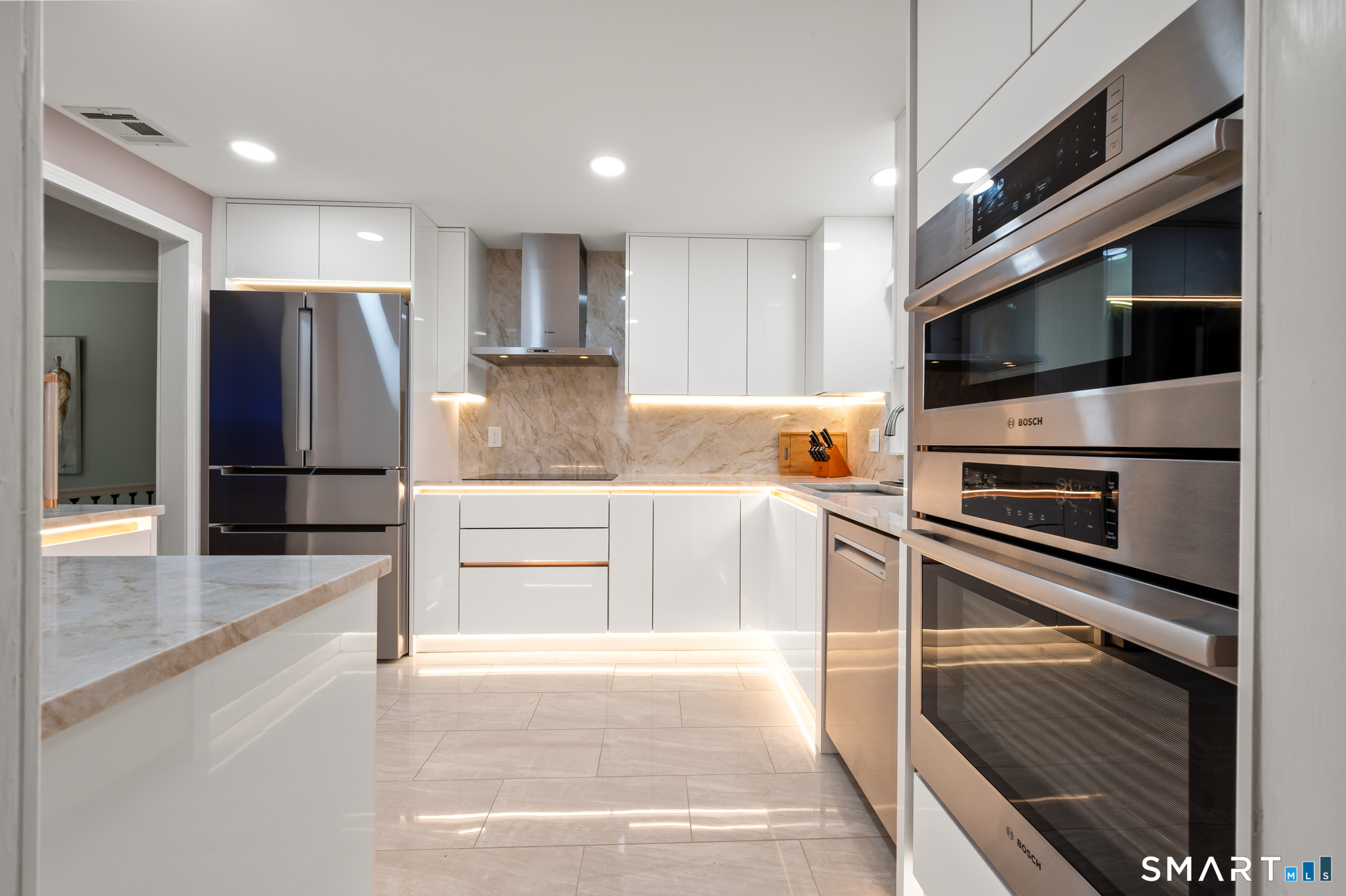7 Field Drive Simsbury CT 06070