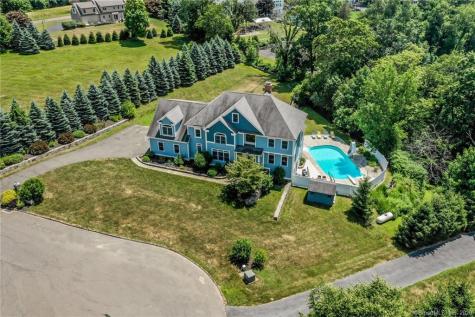5 Cornfield Ridge Newtown CT 06470