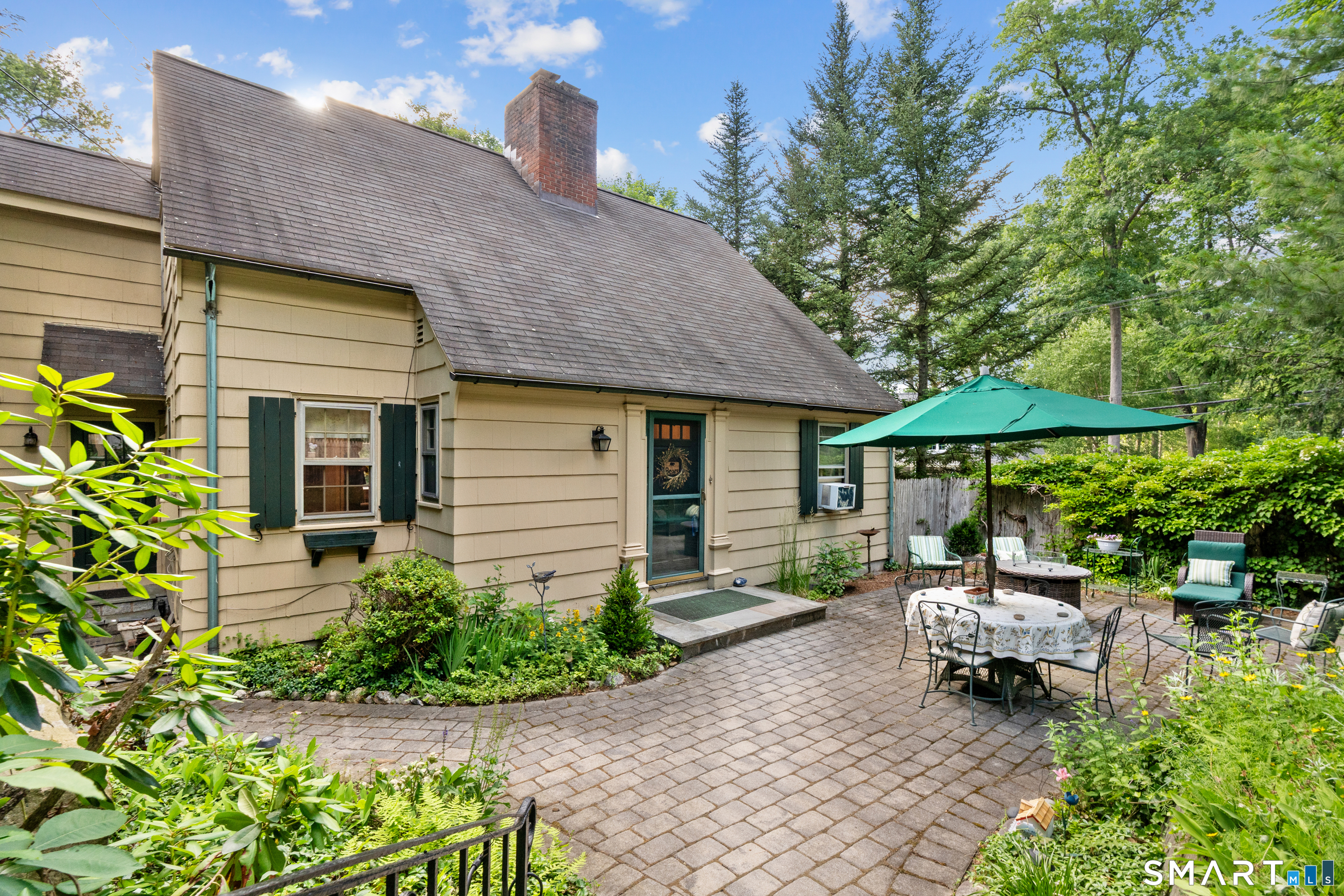 345 Ridgewood Road West Hartford CT 06107