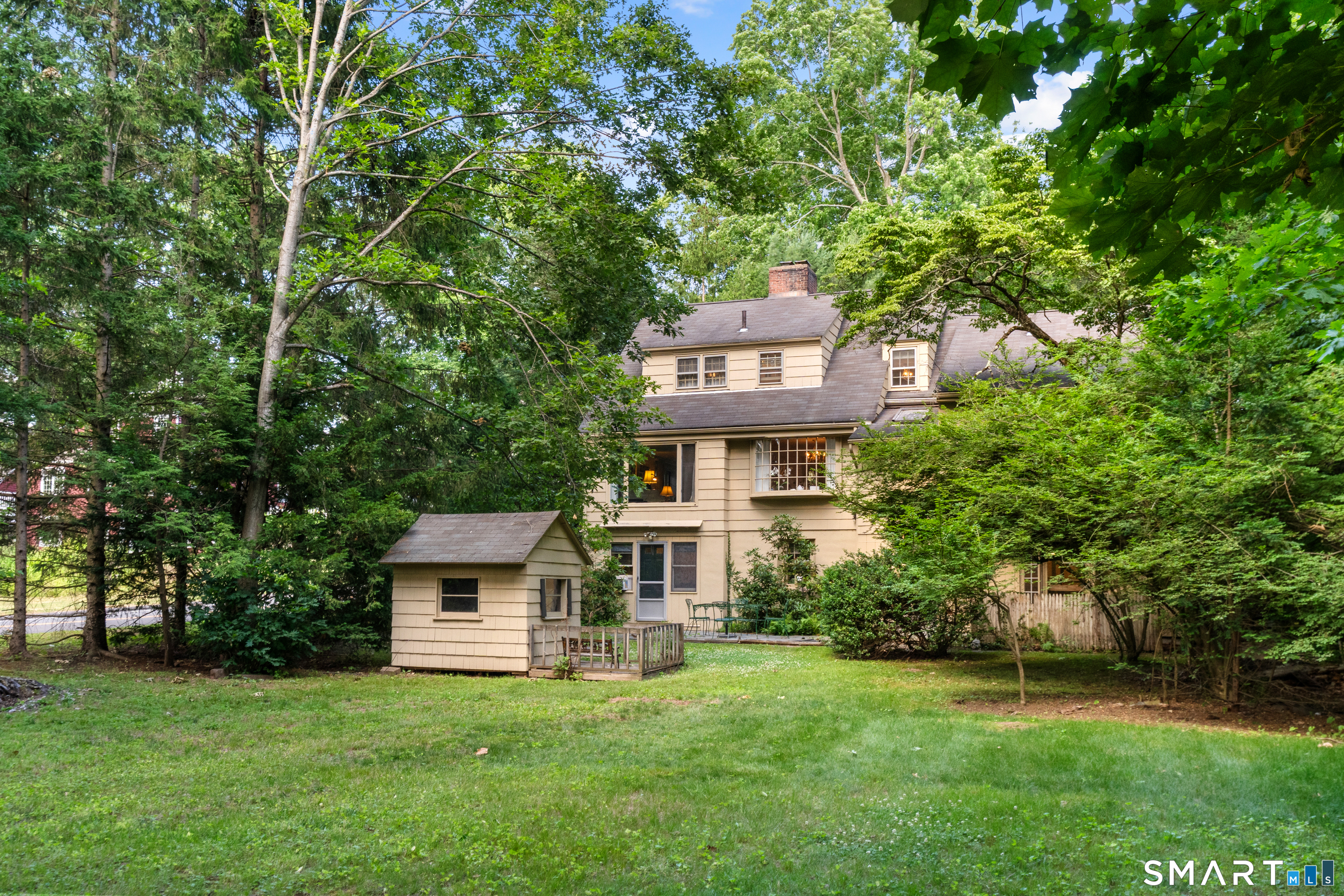 345 Ridgewood Road West Hartford CT 06107