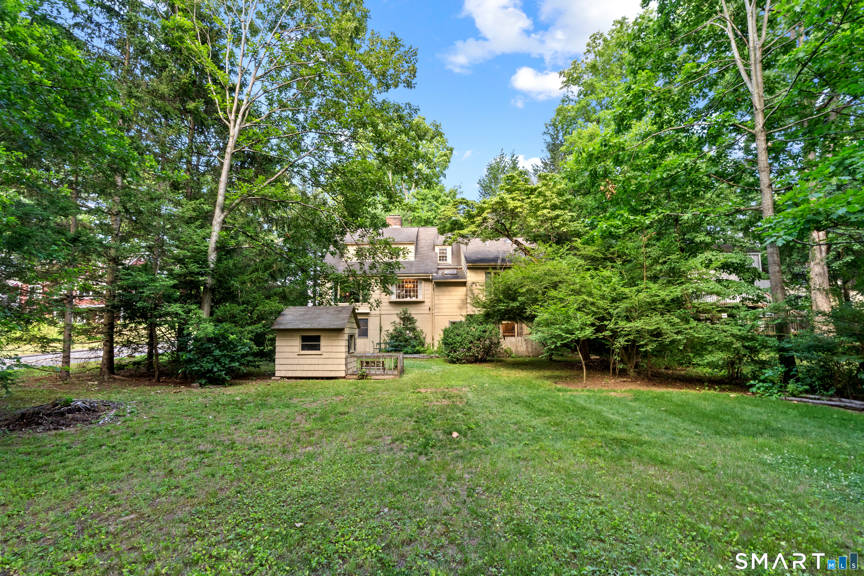 345 Ridgewood Road West Hartford CT 06107