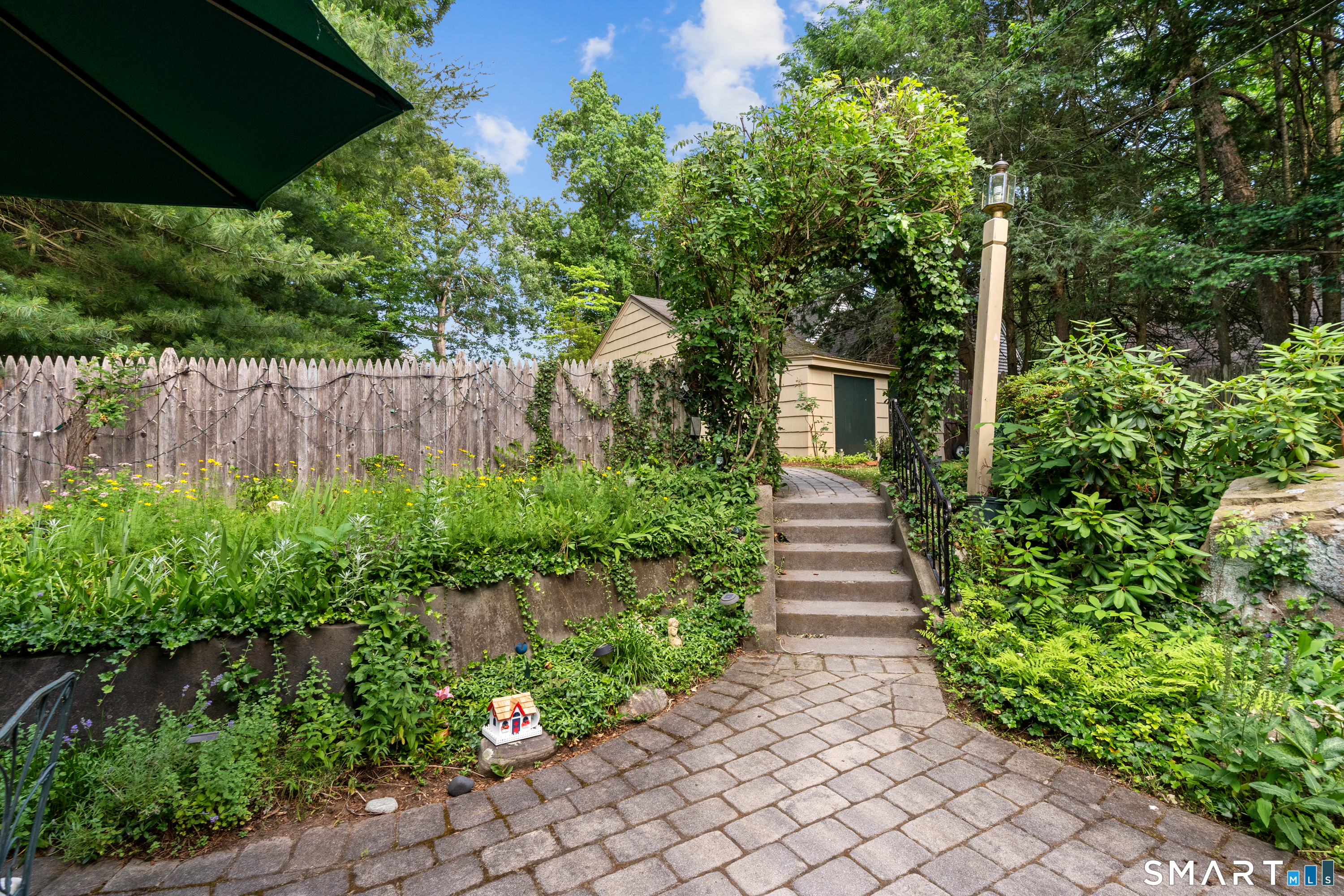 345 Ridgewood Road West Hartford CT 06107