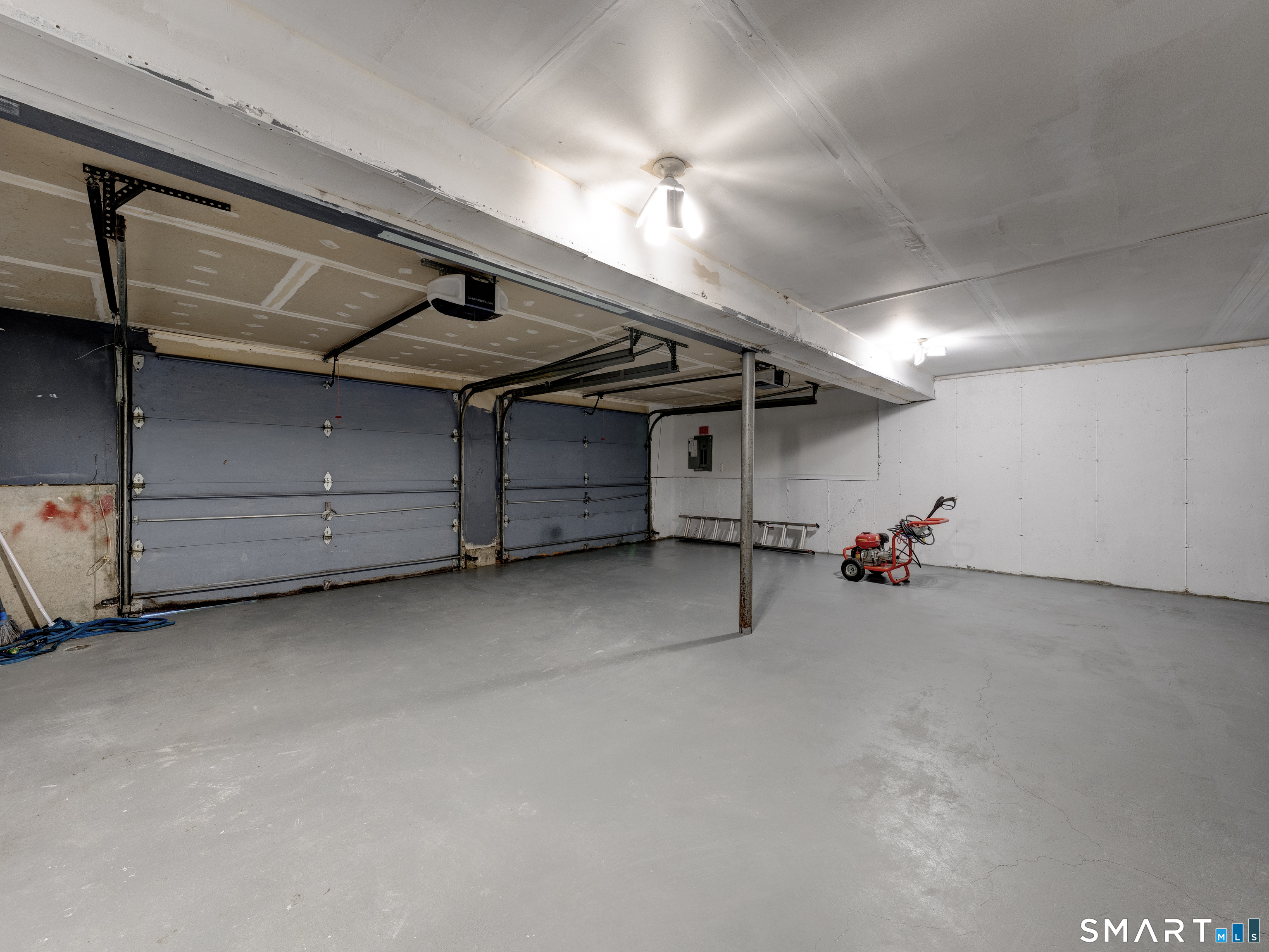 18 Hilltop Drive Windham CT 06256