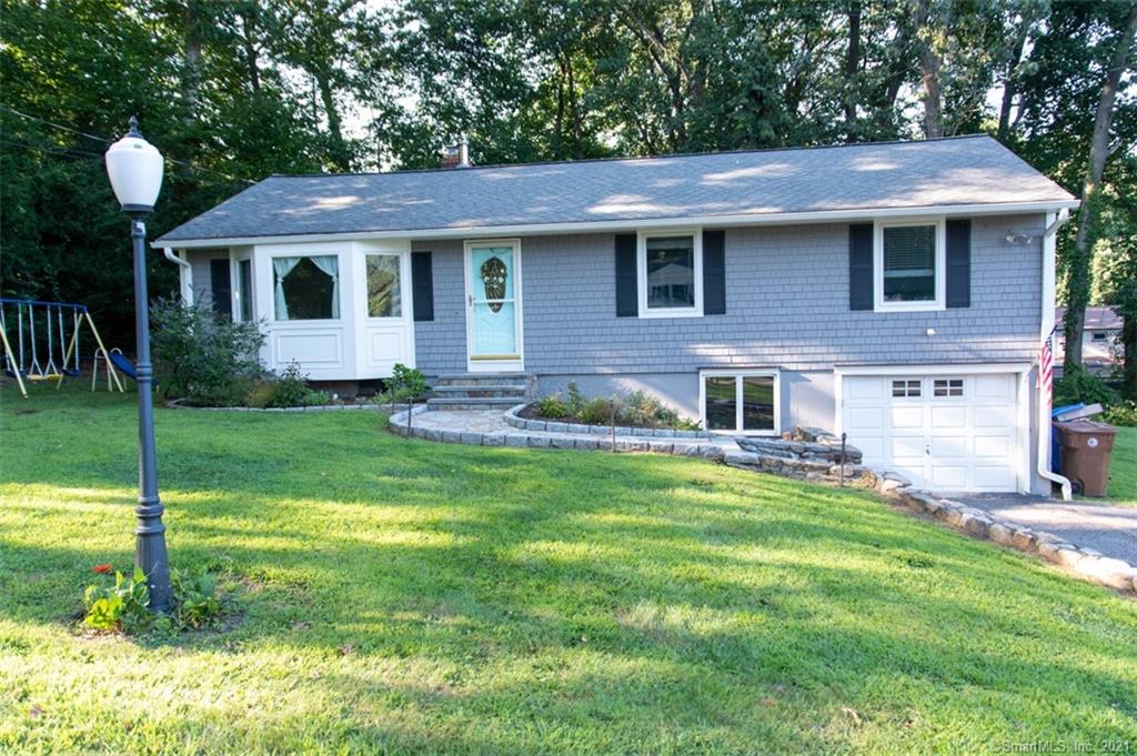 15 Sanford Drive Shelton CT 06484