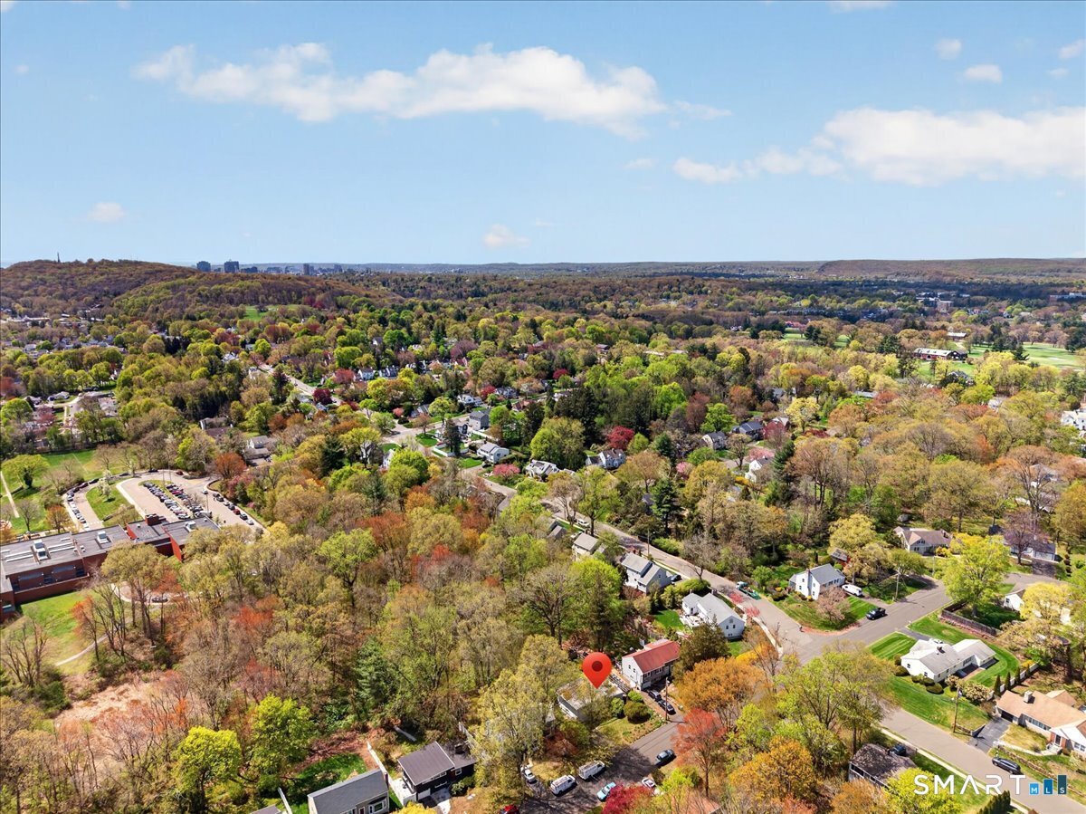122 Corbin Road Hamden CT 06517