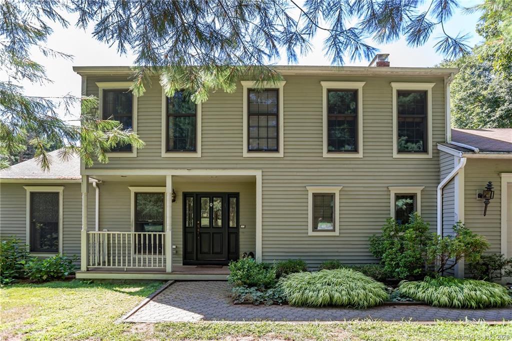 12 Barnhill Road Woodbury CT 06798