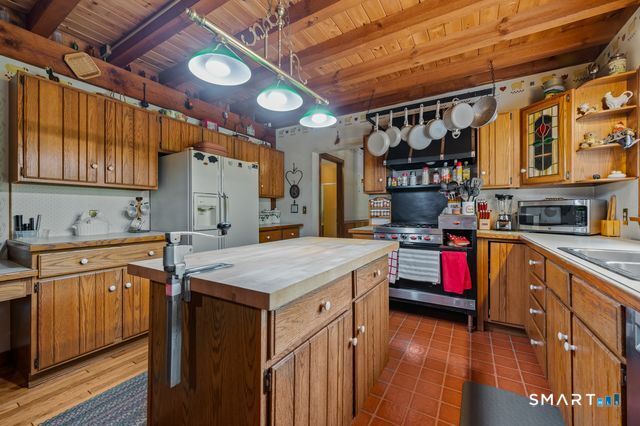 17 Markham Road East Hampton CT 06424