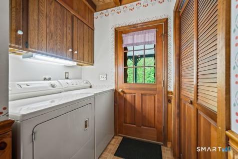 17 Markham Road East Hampton CT 06424