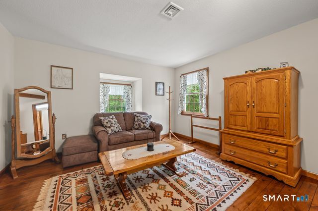 17 Markham Road East Hampton CT 06424