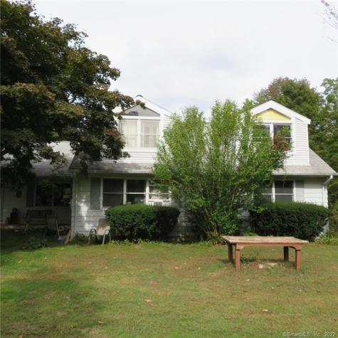 4 Barnes Hill Road Burlington CT 06013