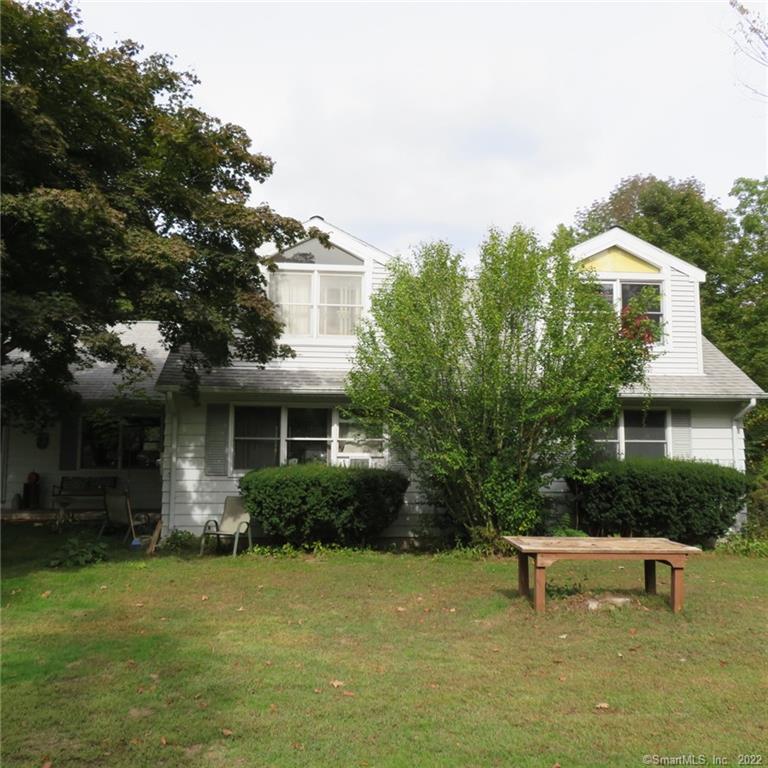 4 Barnes Hill Road Burlington CT 06013