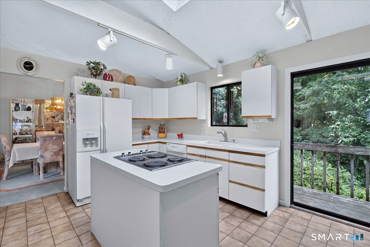 473 Fairway Road Orange CT 06477