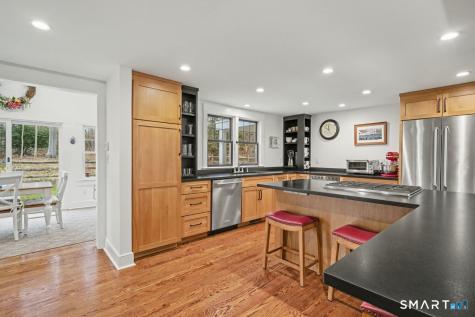 61 Bishop Lane Madison CT 06443