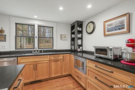 61 Bishop Lane Madison CT 06443