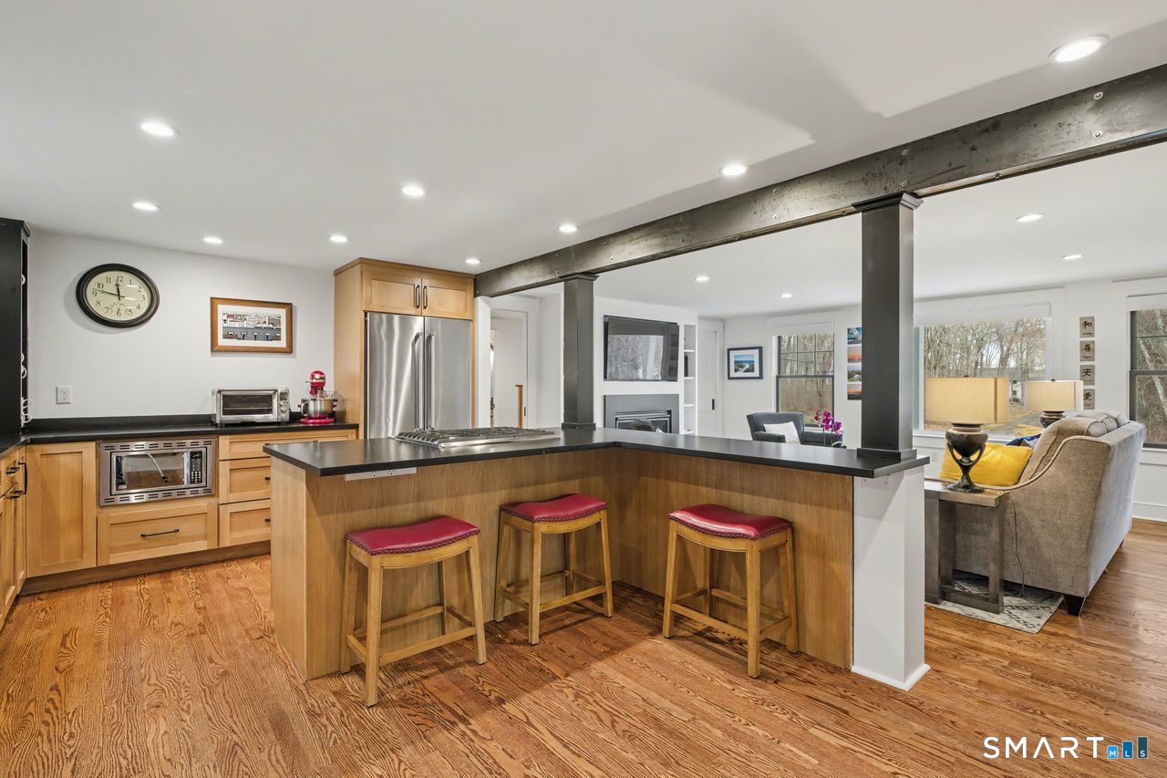 61 Bishop Lane Madison CT 06443