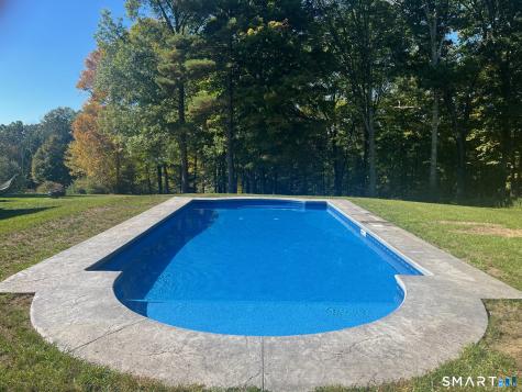 12 Red Oak Drive Killingly CT 06239