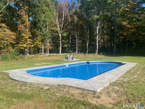 12 Red Oak Drive Killingly CT 06239