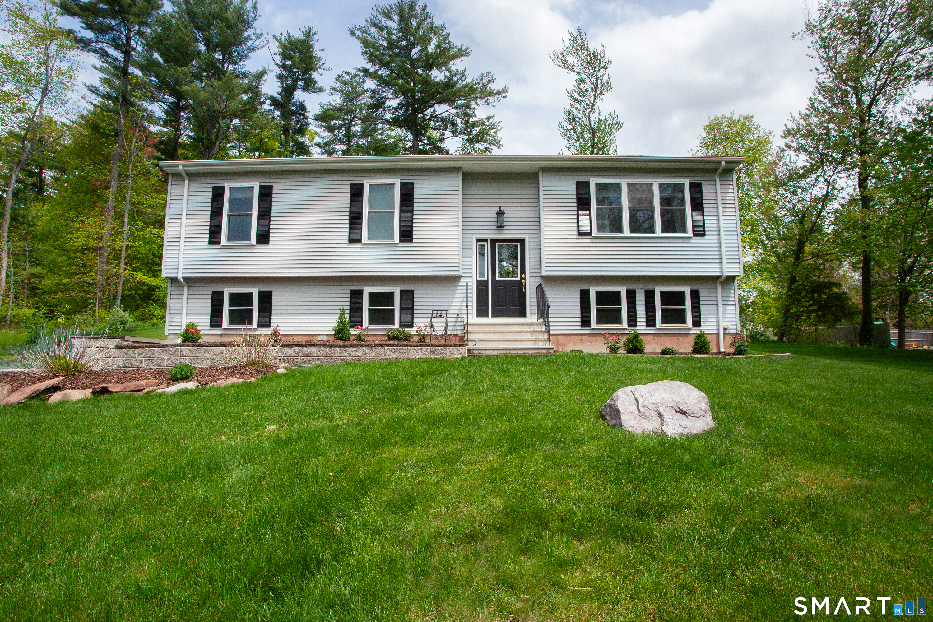 93 Rye Hill Circle Somers CT 06071