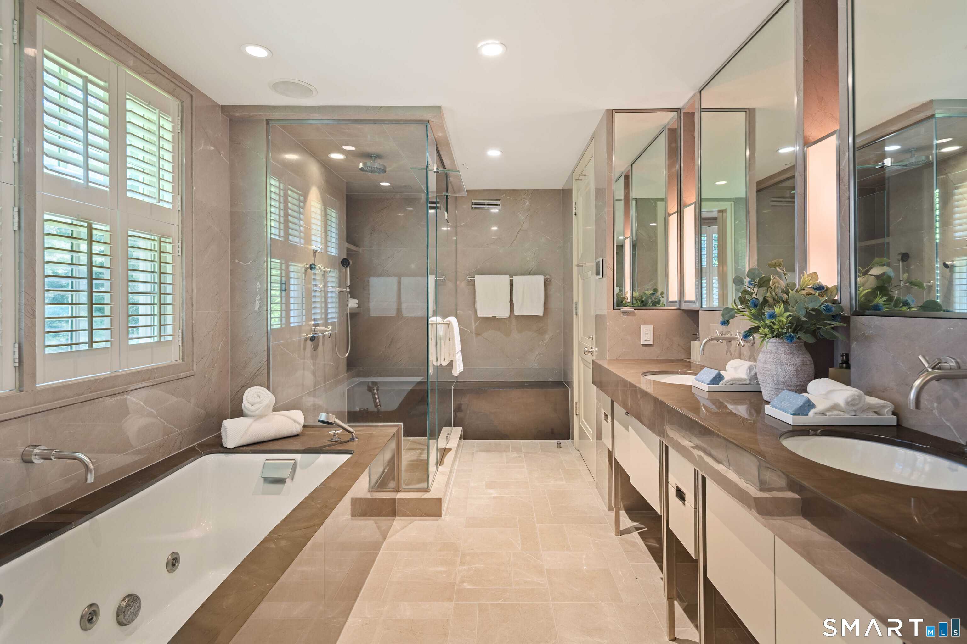 114 Adams Lane New Canaan CT 06840