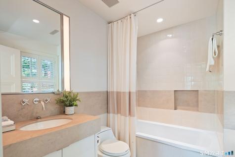 114 Adams Lane New Canaan CT 06840