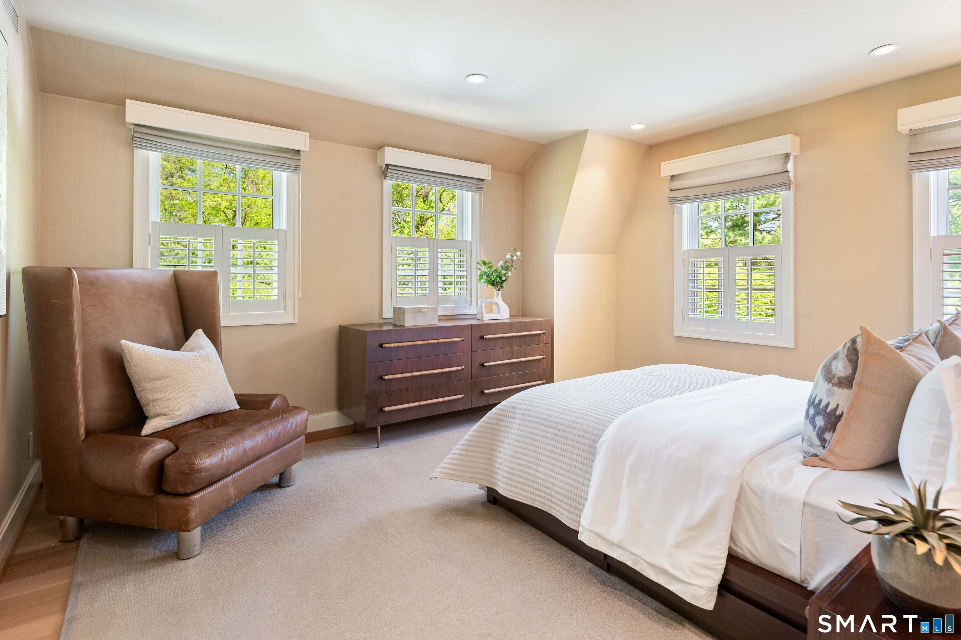 114 Adams Lane New Canaan CT 06840