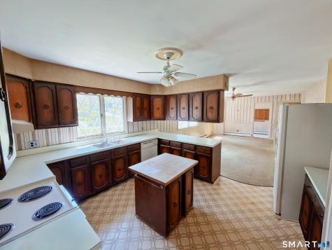 1 Hunting Ridge Road Brookfield CT 06804