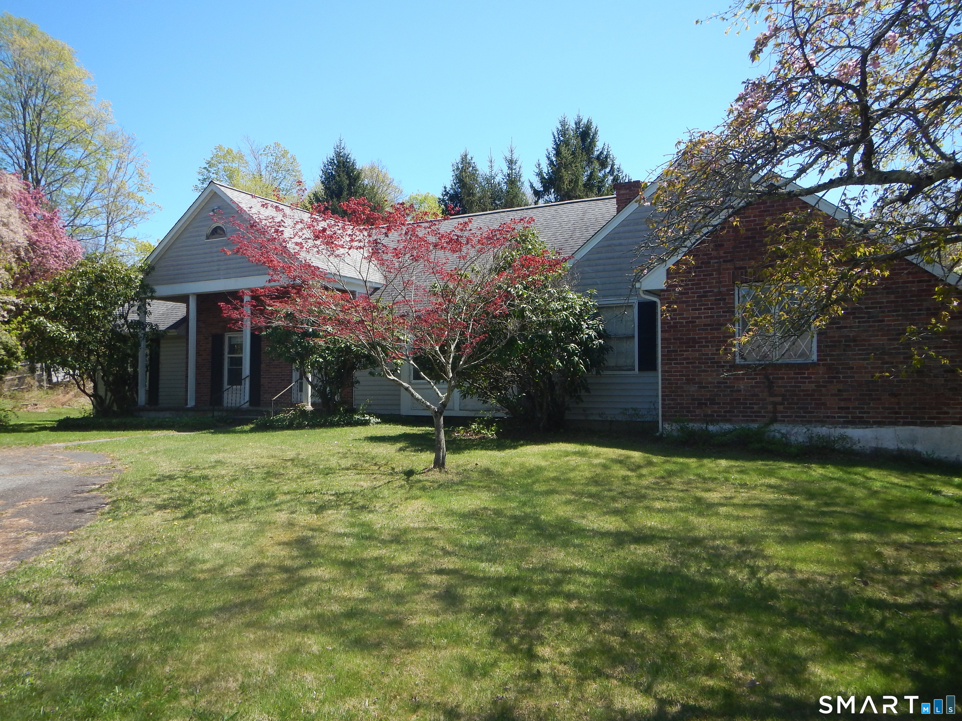 1 Hunting Ridge Road Brookfield CT 06804