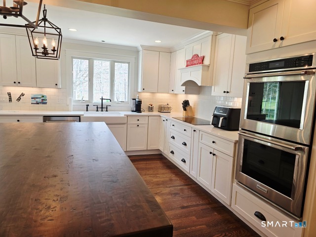 441 David Court Orange CT 06477