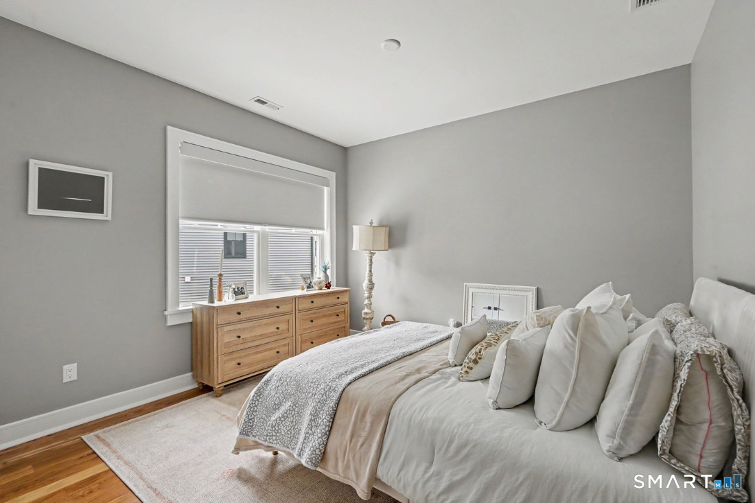 10 Argento Lane Norwalk CT 06851