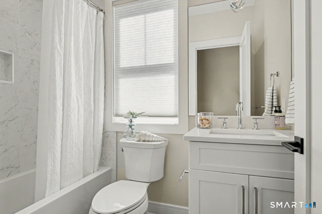 10 Argento Lane Norwalk CT 06851