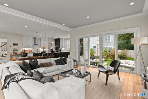 10 Argento Lane Norwalk CT 06851