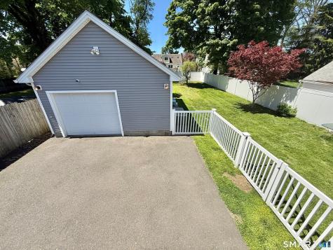 15 Rosedale Terrace Stratford CT 06614