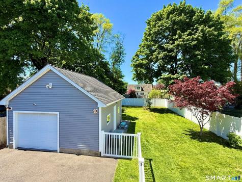 15 Rosedale Terrace Stratford CT 06614