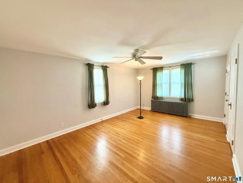 15 Rosedale Terrace Stratford CT 06614