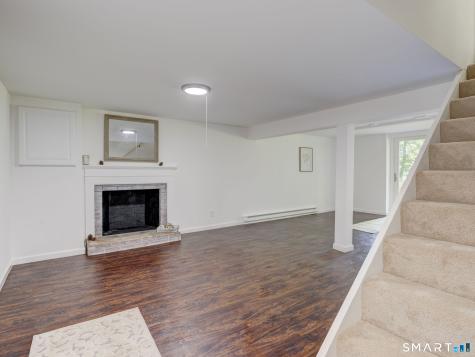 27 Meadow Road Burlington CT 06013