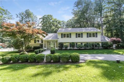 91 Pocconock Trail New Canaan CT 06840