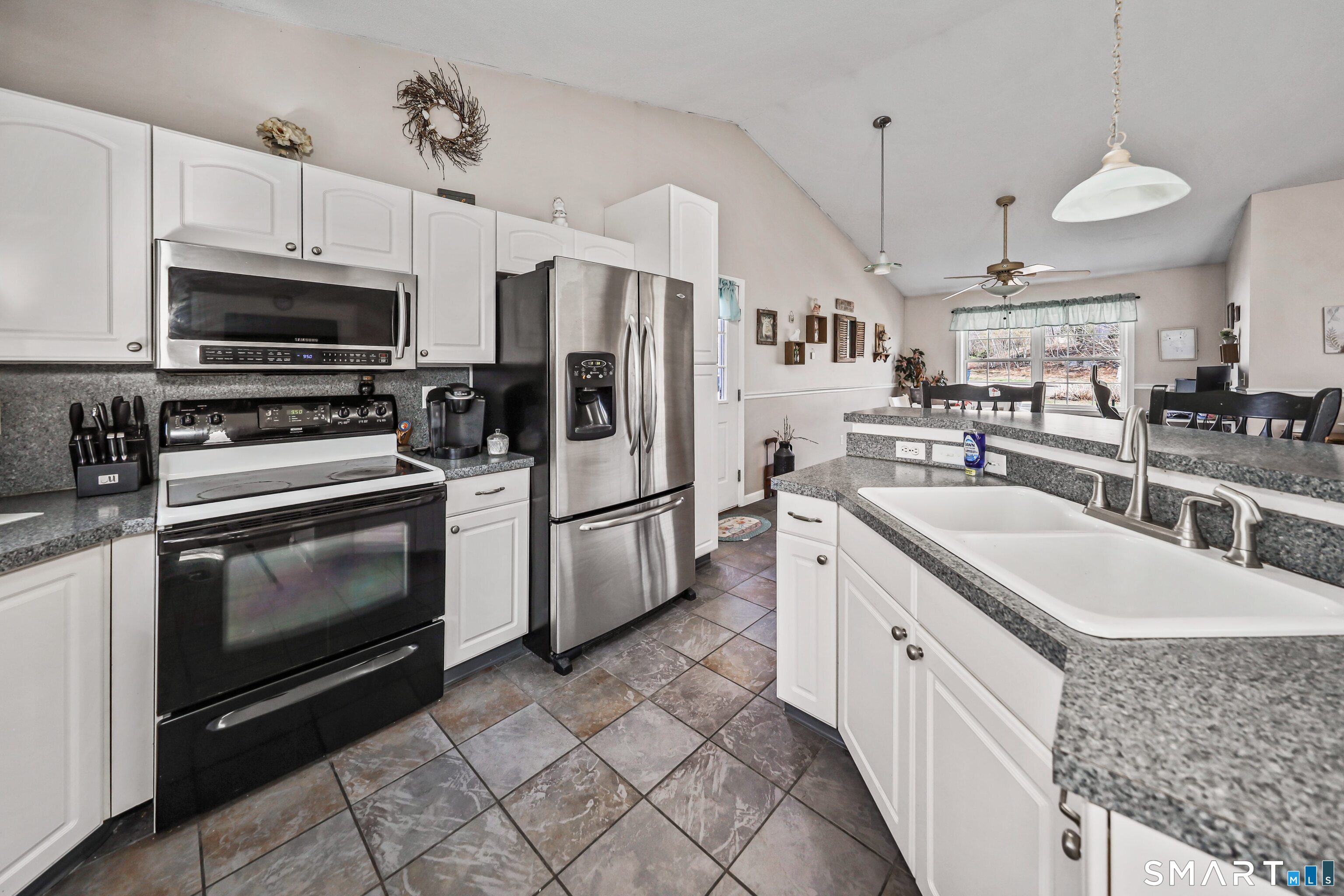 72 Dorothy Lane Plymouth CT 06786