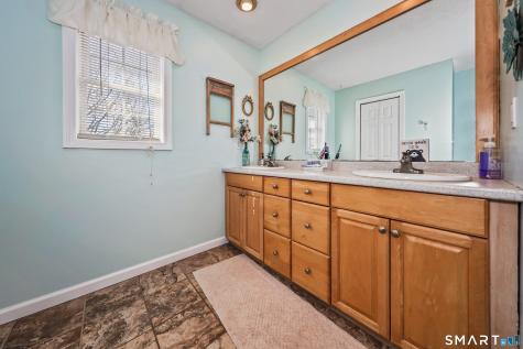 72 Dorothy Lane Plymouth CT 06786