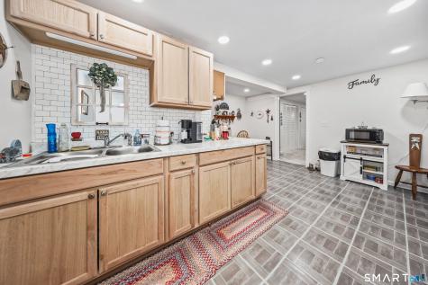72 Dorothy Lane Plymouth CT 06786