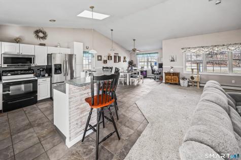 72 Dorothy Lane Plymouth CT 06786