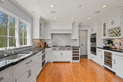 33 Cliffdale Road Greenwich CT 06831