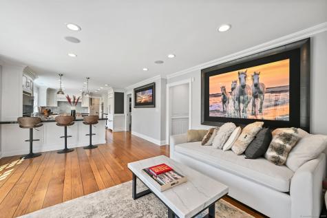 33 Cliffdale Road Greenwich CT 06831
