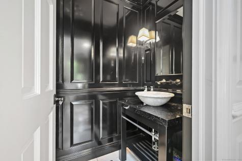 33 Cliffdale Road Greenwich CT 06831