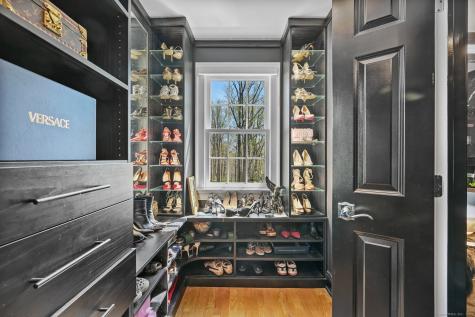 33 Cliffdale Road Greenwich CT 06831