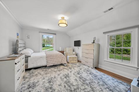 33 Cliffdale Road Greenwich CT 06831