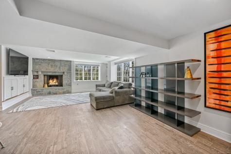 33 Cliffdale Road Greenwich CT 06831