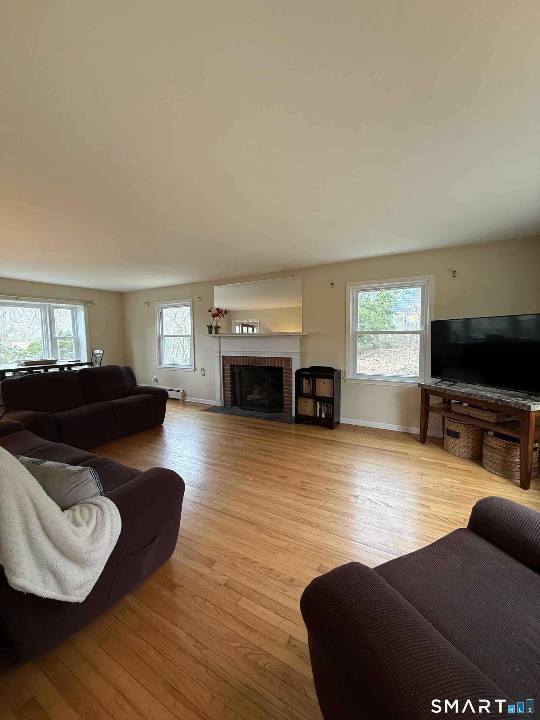 7 Willow Lane East Lyme CT 06333