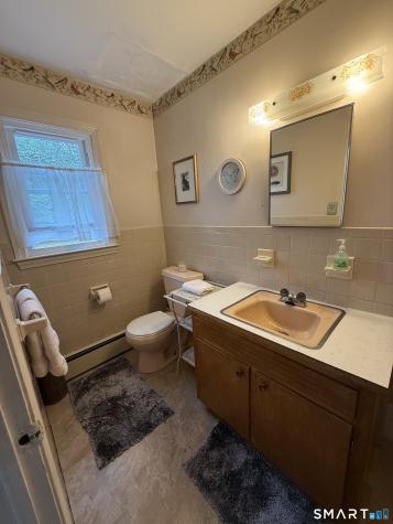 7 Willow Lane East Lyme CT 06333