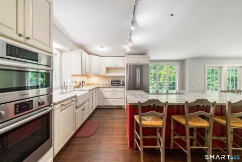 1917 Main North Street Woodbury CT 06798
