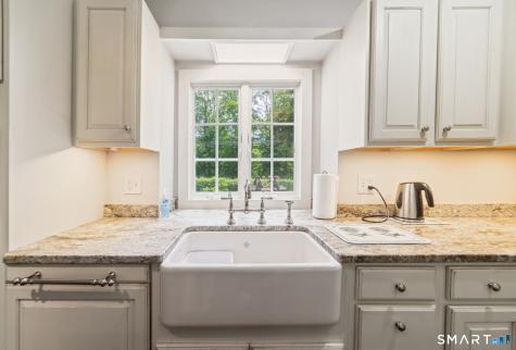 1917 Main North Street Woodbury CT 06798